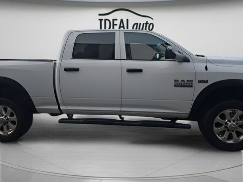 Used 2018 RAM 2500 Tradesman w/ Chrome Appearance Group image 5