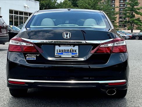 Used 2017 Honda Accord EX-L image 4