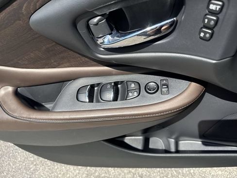 Used 2020 Nissan Murano Platinum FWD image 28