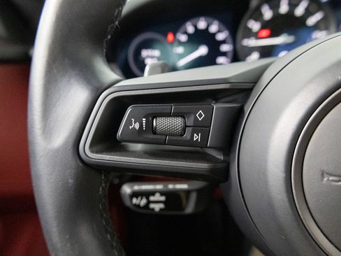 Certified 2023 Porsche 911 Carrera RWD image 22