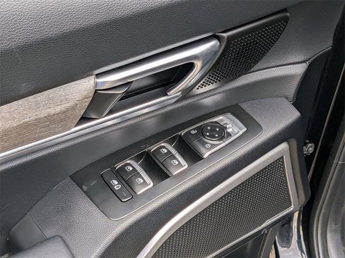 Used 2022 Kia Telluride EX image 10