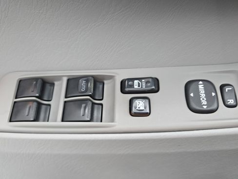 Used 2008 Toyota 4Runner SR5 image 24