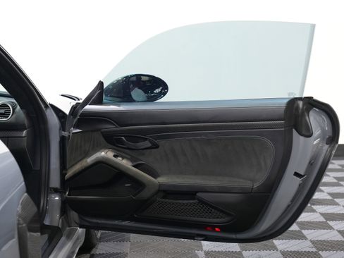 Used 2023 Porsche 718 Cayman GT4 RS image 30