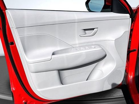 Used 2024 Hyundai Kona SEL FWD image 20