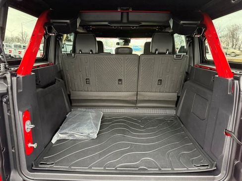 Used 2023 Ford Bronco Badlands w/ Sasquatch Package image 19