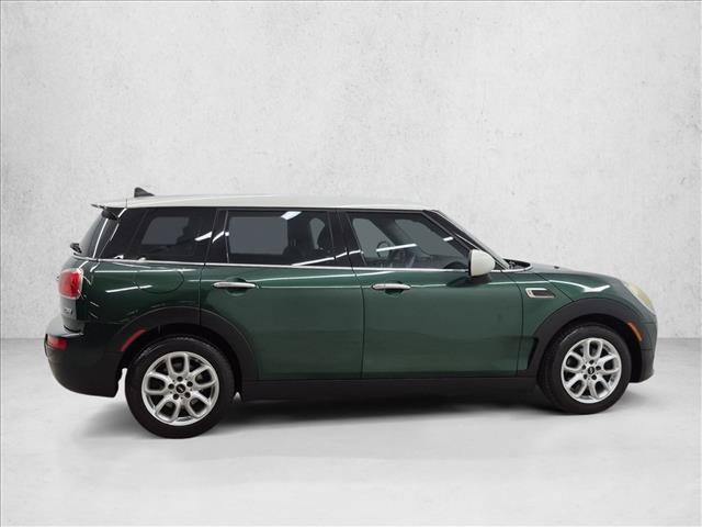 Used 2017 MINI Cooper Clubman FWD image 4