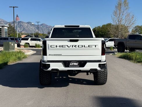Used 2023 Chevrolet Silverado 1500 RST w/ Z71 Off-Road Package AWD/4WD image 11