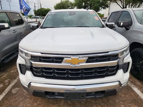 Used 2023 Chevrolet Silverado 1500 LT image 2