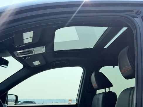 Certified 2025 Honda Pilot TrailSport image 33