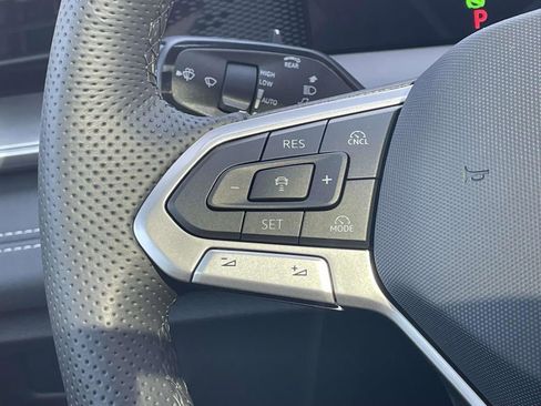 New 2026 Volkswagen Tiguan SE R-Line AWD/4WD image 22