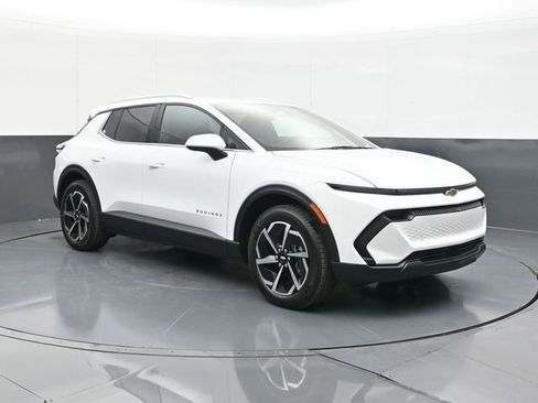 New 2026 Chevrolet Equinox EV LT FWD image 14