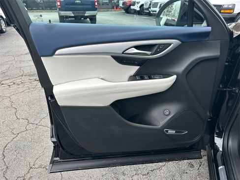 New 2025 Buick Envision Avenir image 11