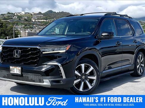 Used 2023 Honda Pilot Elite image 1