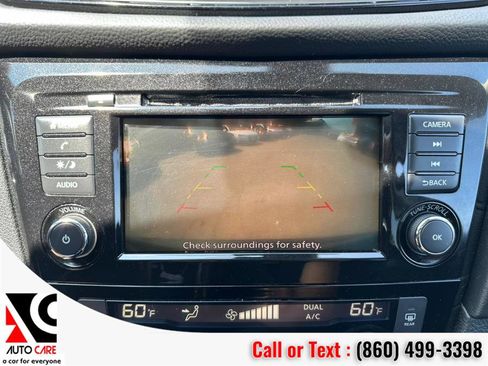 Used 2020 Nissan Rogue SV image 24