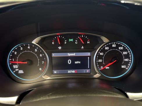 Used 2023 Chevrolet Traverse LT FWD image 17