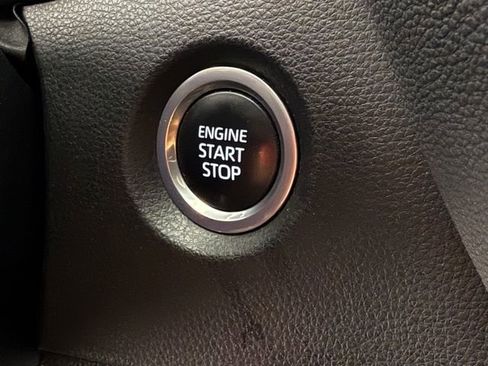 Used 2023 Toyota Corolla SE FWD image 15