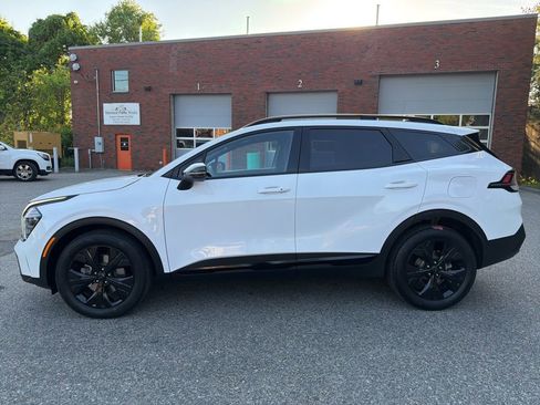 Used 2025 Kia Sportage X-Line w/ Premium Package AWD/4WD image 2