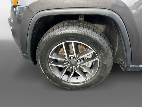 Certified 2021 Jeep Grand Cherokee Limited image 15