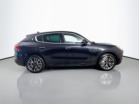 Used 2025 Maserati Grecale GT AWD/4WD image 11