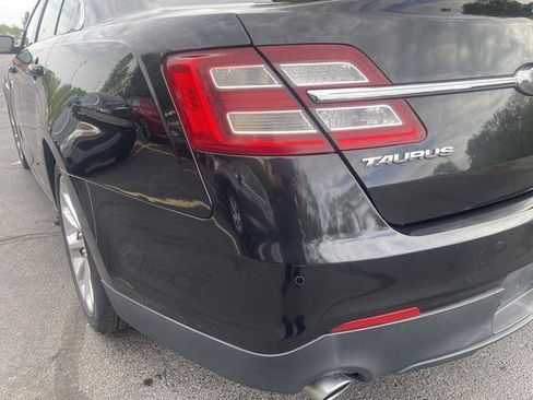 Used 2015 Ford Taurus Limited w/ Equipment Group 301A AWD/4WD image 11