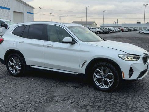 Used 2023 BMW X3 xDrive30i w/ Convenience Package image 2
