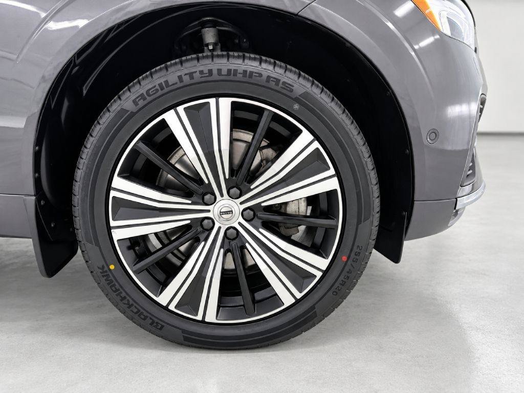 Used 2022 Volvo XC60 B6 Inscription w/ Advanced Package AWD/4WD image 34