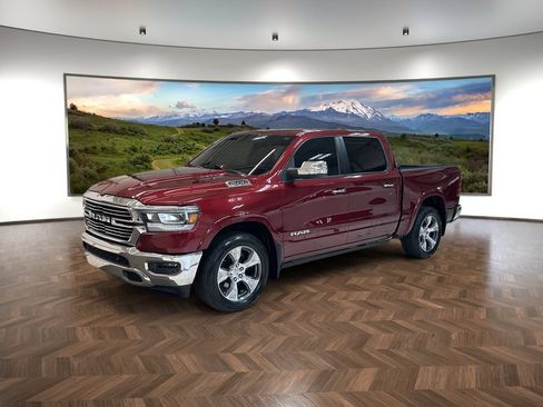 Used 2019 RAM 1500 Laramie AWD/4WD image 7