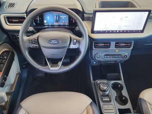 Used 2026 Ford Maverick Lariat w/ 4K Tow Package AWD/4WD image 25