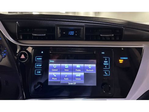 Used 2019 Toyota Corolla LE FWD image 23