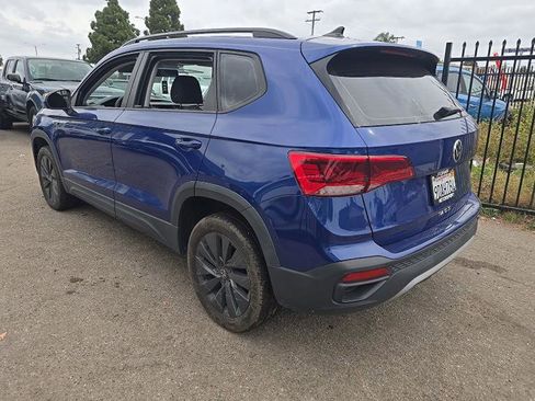 Used 2022 Volkswagen Taos S image 4