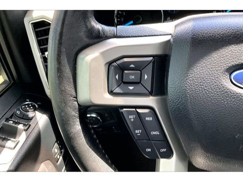 Used 2020 Ford F150 Lariat w/ Equipment Group 502A Luxury AWD/4WD image 25