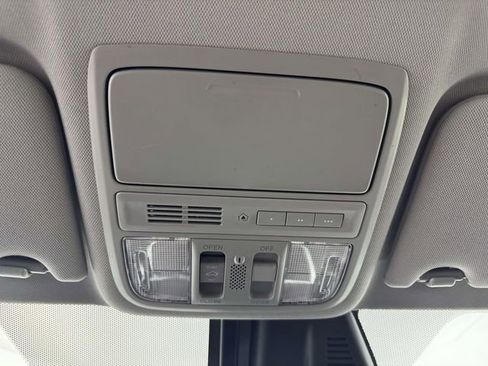 Used 2017 Honda Accord EX-L image 25