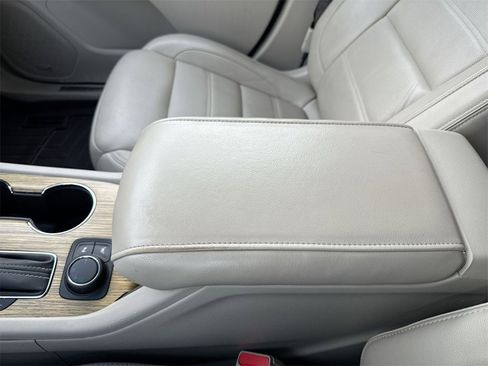 Used 2019 GMC Acadia Denali w/ Technology Package image 21