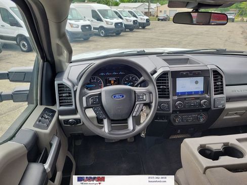 Used 2022 Ford F250 XLT AWD/4WD image 8