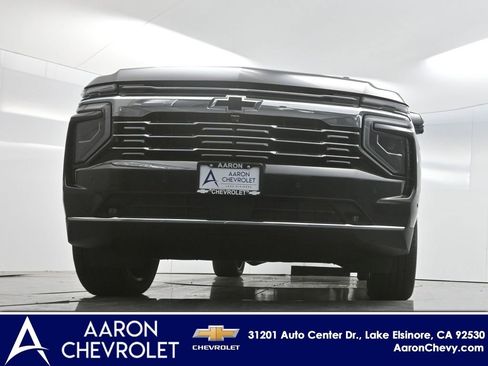New 2025 Chevrolet Suburban Premier image 45