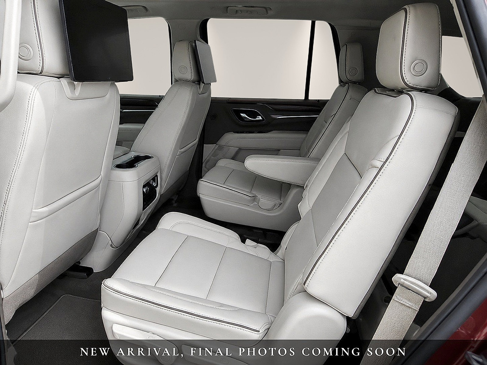 Used 2024 GMC Yukon Denali w/ Denali Reserve Package AWD/4WD image 9