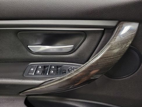 Used 2016 BMW 320i xDrive Sedan AWD/4WD image 31