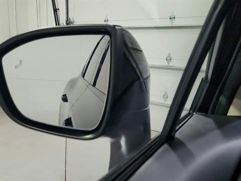 Certified 2025 Nissan Murano SV image 42