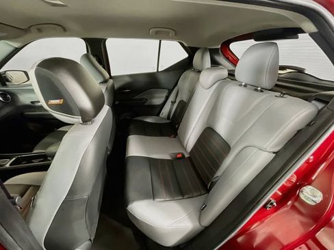 Used 2022 Nissan Kicks SR w/ Premium Package FWD image 24