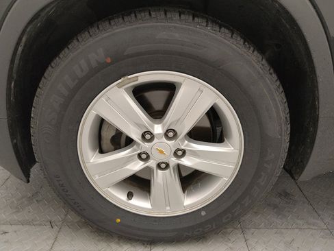 Used 2020 Chevrolet Trax LS w/ Tint and Cruise Package FWD image 31