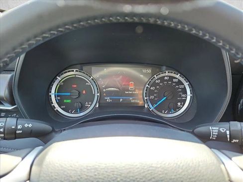 Used 2023 Toyota Highlander LE image 10