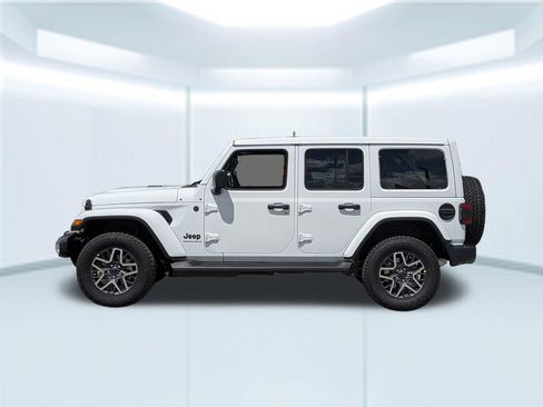 New 2026 Jeep Wrangler Unlimited Sahara AWD/4WD image 2