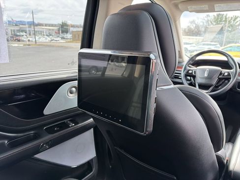 Certified 2023 Lincoln Aviator Reserve w/ Equipment Group 201A image 23