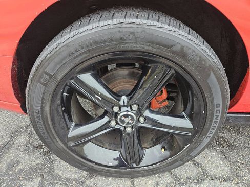 Used 2010 Ford Mustang Premium image 23