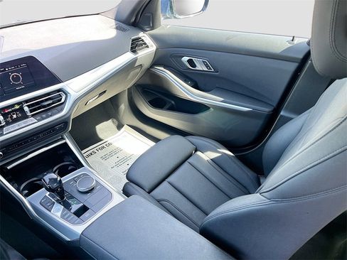 Used 2021 BMW 330i Sedan w/ Convenience Package image 22