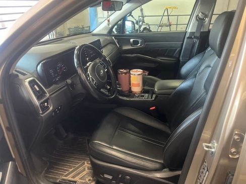 Used 2021 Kia Sorento SX AWD/4WD image 6