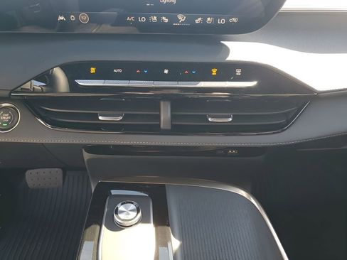 New 2026 Buick Enclave Avenir w/ Super Cruise Package image 38