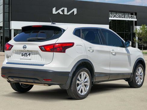 Used 2018 Nissan Rogue Sport S w/ S Appearance Package FWD image 5