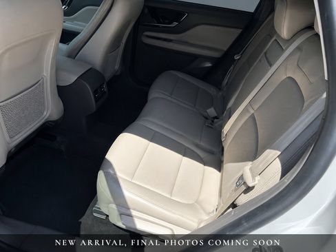 Used 2023 Lincoln Corsair FWD image 6