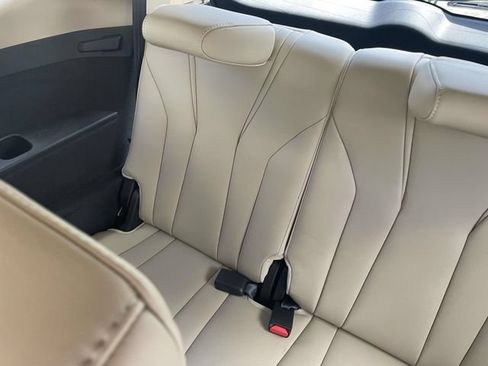 Used 2023 Acura MDX SH-AWD w/ Technology Package image 17